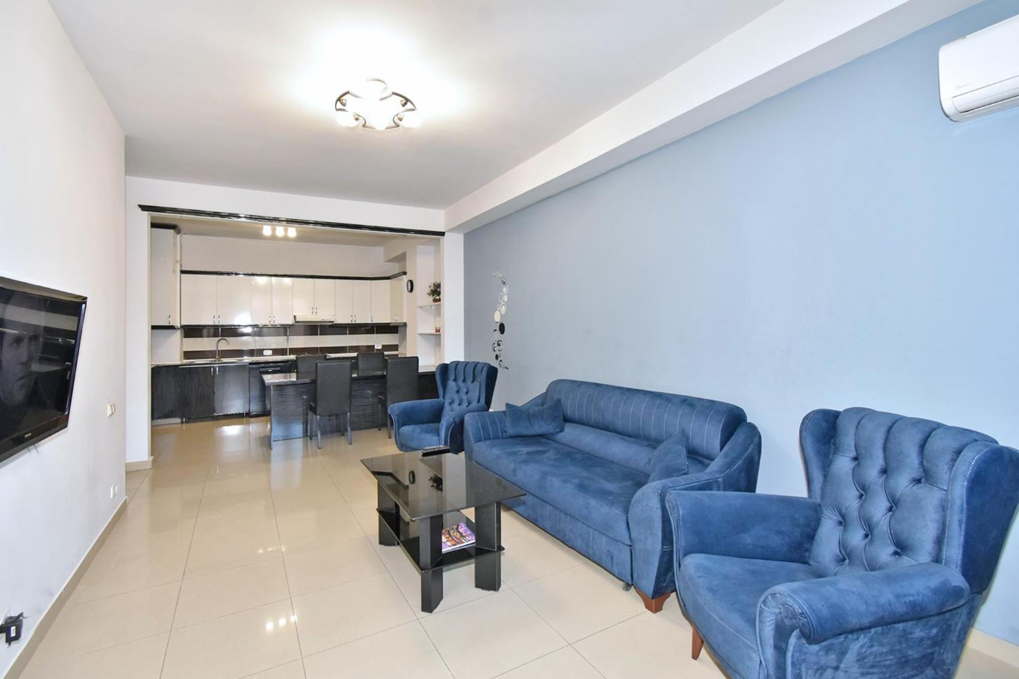 Modern 2 Bedrooms Apartment In The Heart Of Yerevan, Aram Street Екстер'єр фото